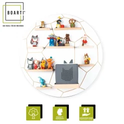 BOARTI Kinderregal Fußball | hängend für Toniebox und Tonie Figuren | platzsparendes Regal | H. 50 x B. 50 x T. 19 cm | Wandregal Musikbox und Figuren Aufbewahrung Magneteinsätzen | Aufbewahrungsregal Holz