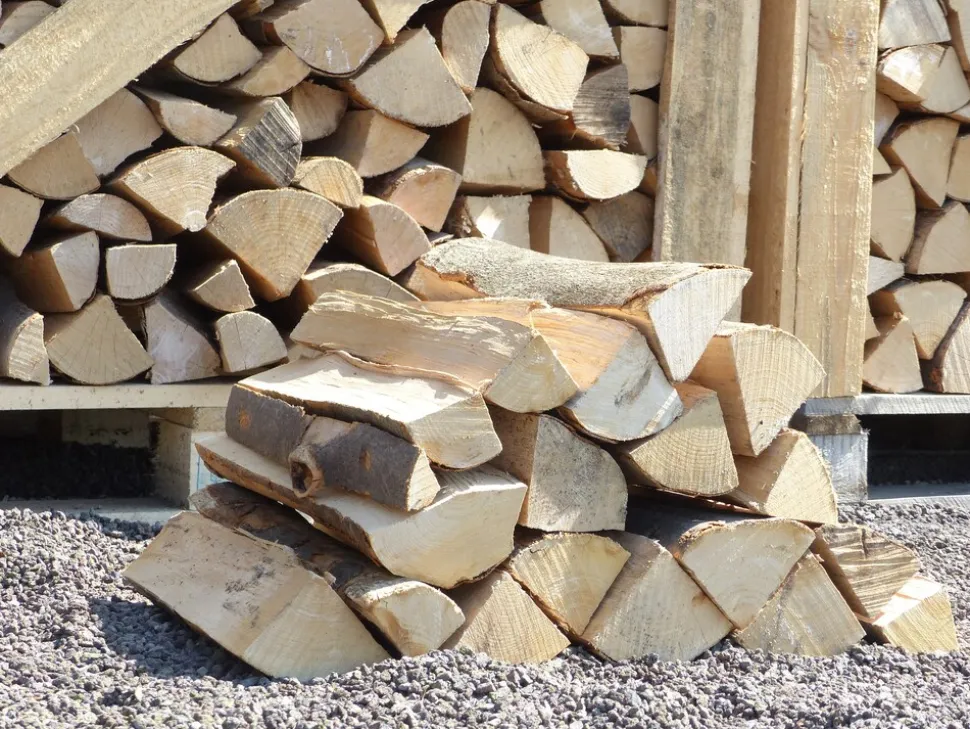 120 kg trockene Eiche, Kaminholz Brennholz Feuerholz Hartholz ca. 25 cm