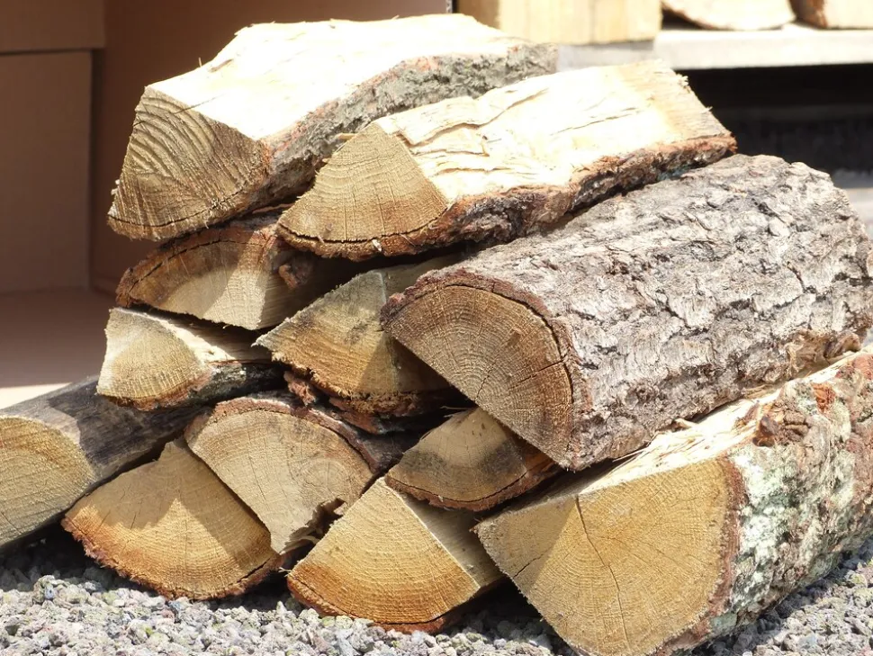 120 kg trockene Eiche, Kaminholz Brennholz Feuerholz Hartholz ca. 25 cm